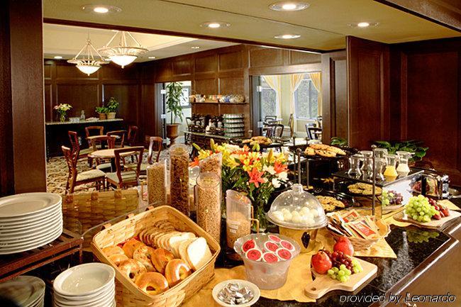 Plaza Inn & Suites At Ashland Creek Restoran gambar
