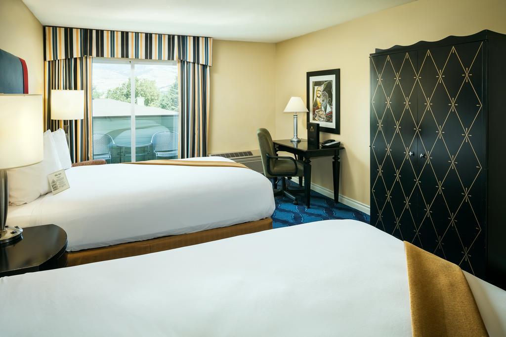 Plaza Inn & Suites At Ashland Creek Luaran gambar